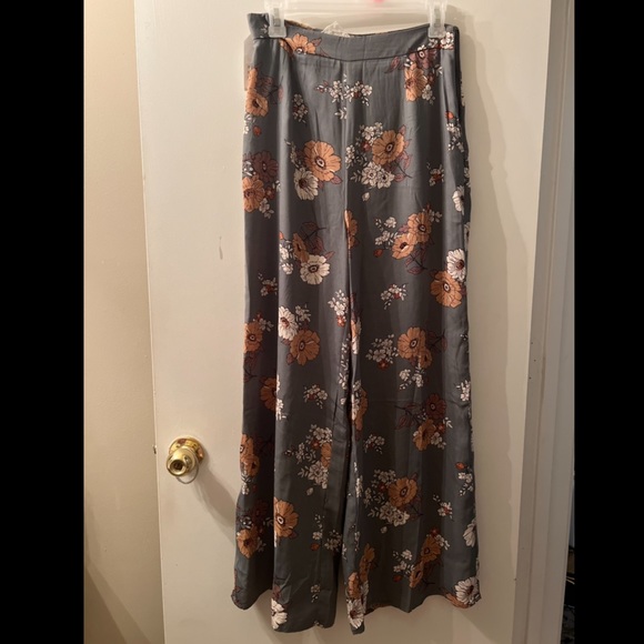 Square pants - Picture 2 of 2